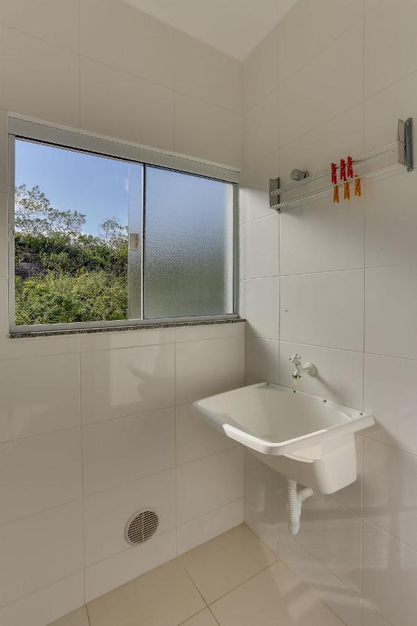 Lopes Residence Uma Quadra Do Mar Ingleses ฟลอเรียนอโปลิส ภายนอก รูปภาพ