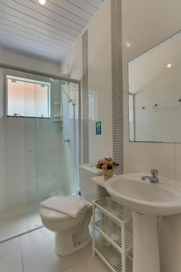 Lopes Residence Uma Quadra Do Mar Ingleses ฟลอเรียนอโปลิส ภายนอก รูปภาพ